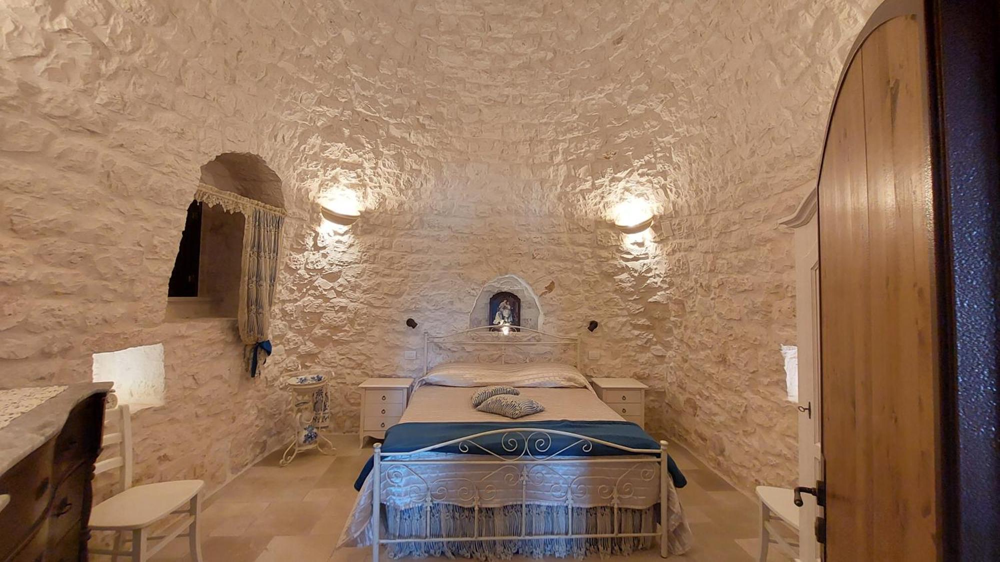 Valle D'Itria Trulli E Alcova Mikael Cisternino Buitenkant foto