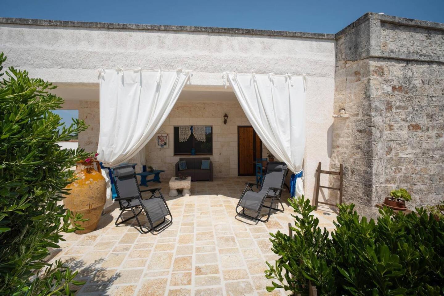Valle D'Itria Trulli E Alcova Mikael Cisternino Buitenkant foto