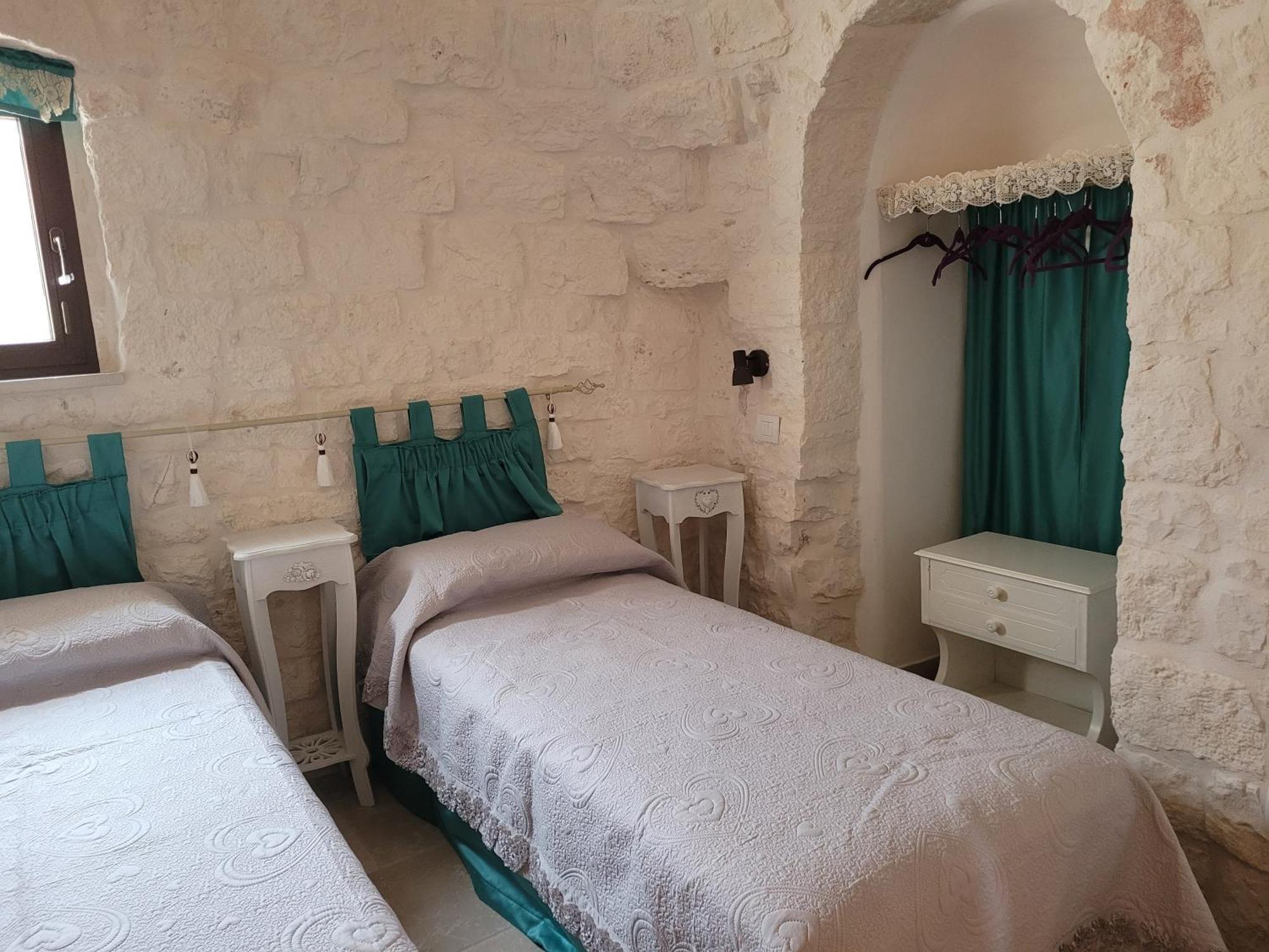 Valle D'Itria Trulli E Alcova Mikael Cisternino Buitenkant foto