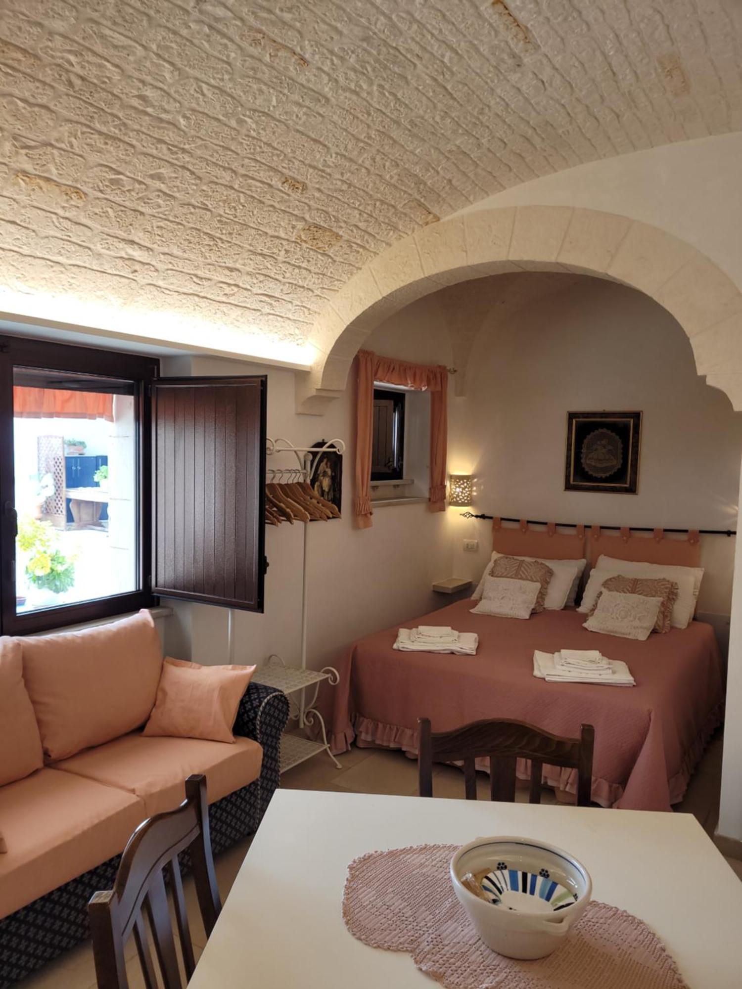Valle D'Itria Trulli E Alcova Mikael Cisternino Buitenkant foto